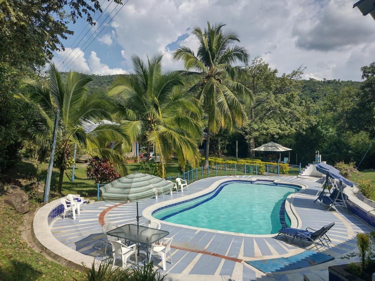 Hotel Campestre El Salitre Вильета Экстерьер фото
